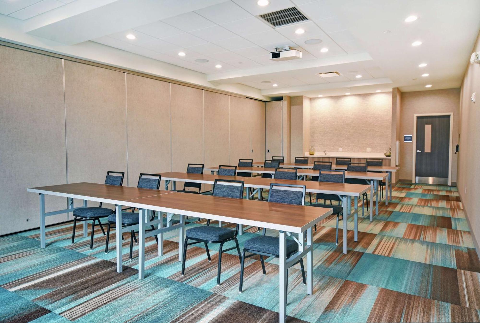 Home2 Suites By Hilton Beloit Buitenkant foto